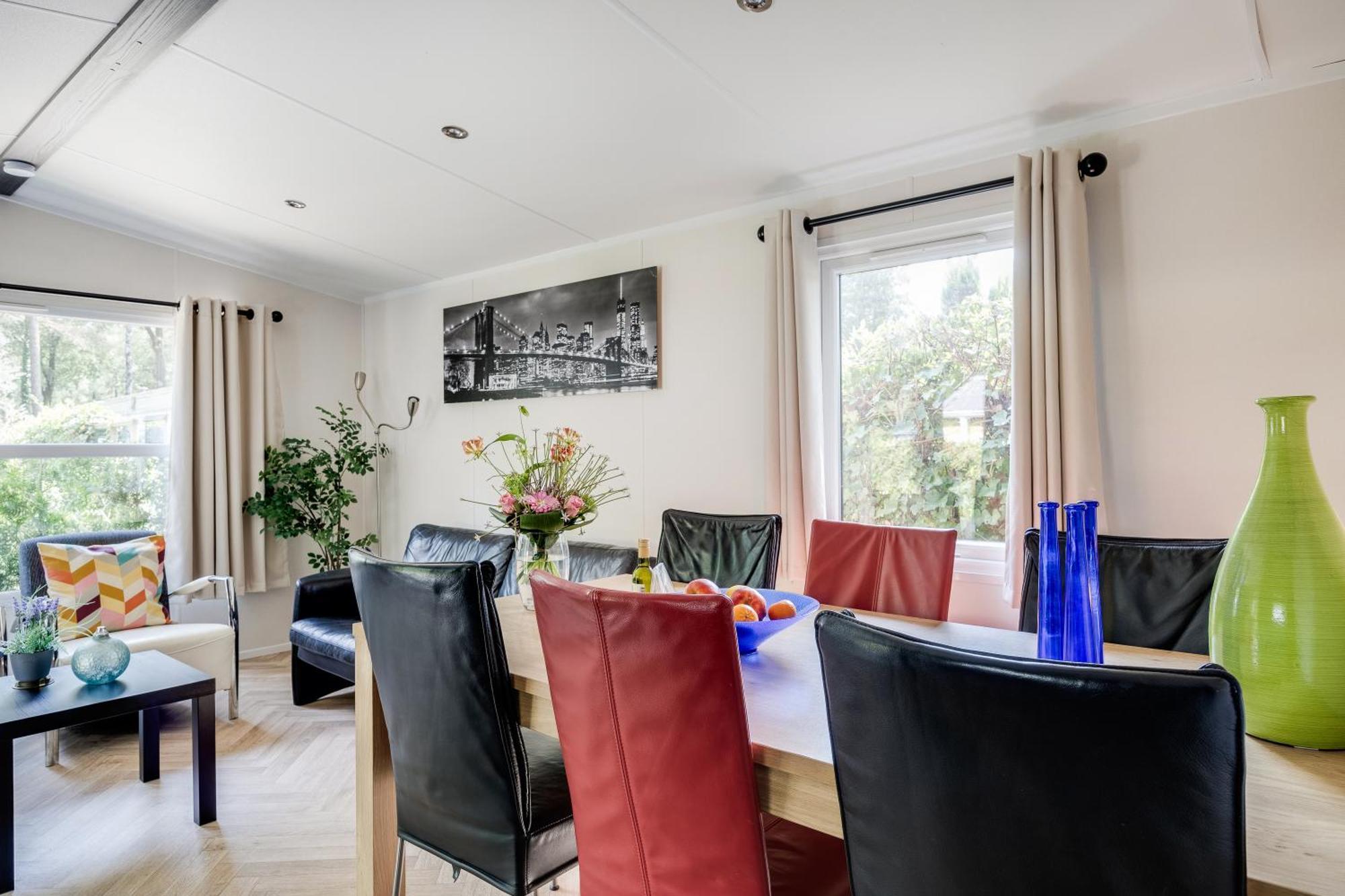 Veluwe Hoenderloo Luxury Chalet With Private Sauna And Hot Tub - Swimming Pool Tennis Court Supermarket Bowling Alley Theatre And Entertainment For Children Eksteriør bilde